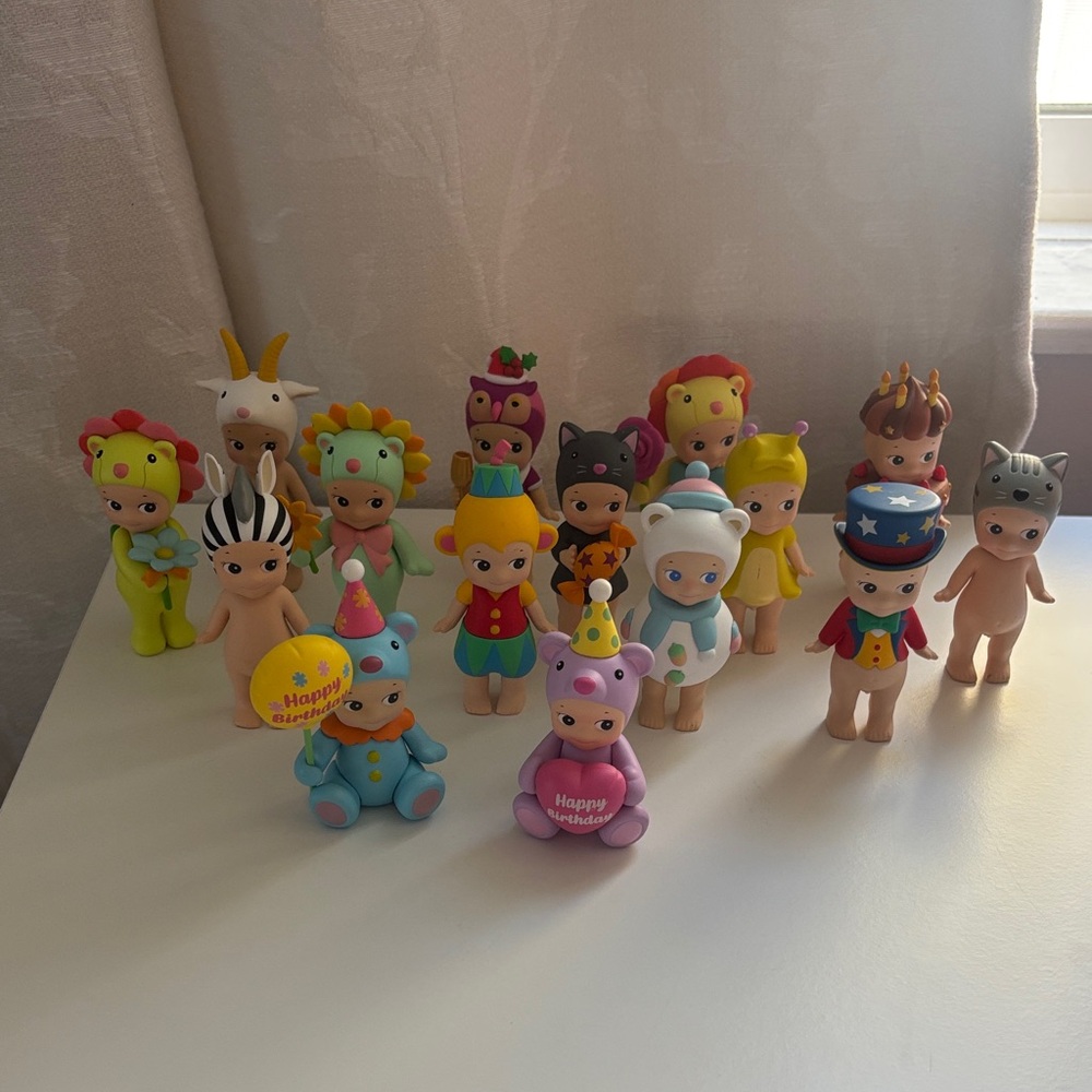 All 15 Sonny Angels Photographed Sold Together